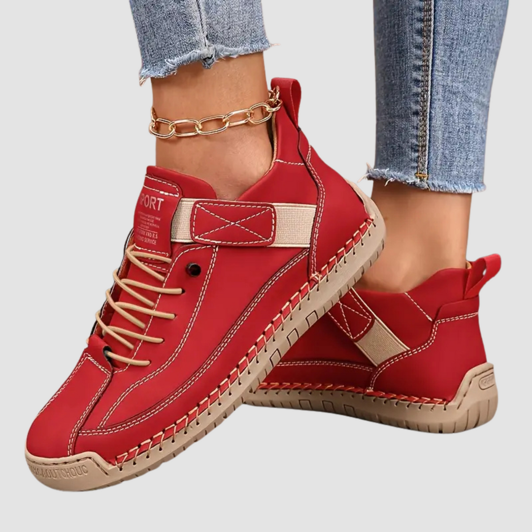 Top down view of the wide toe box on the women's orthopedic sneaker