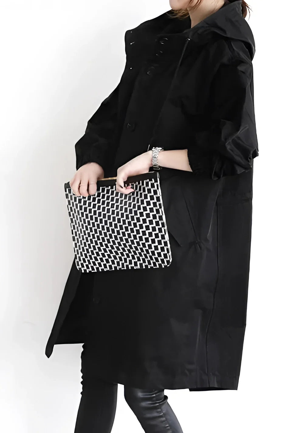 Drawstring hood detail on the women's waterproof raincoat