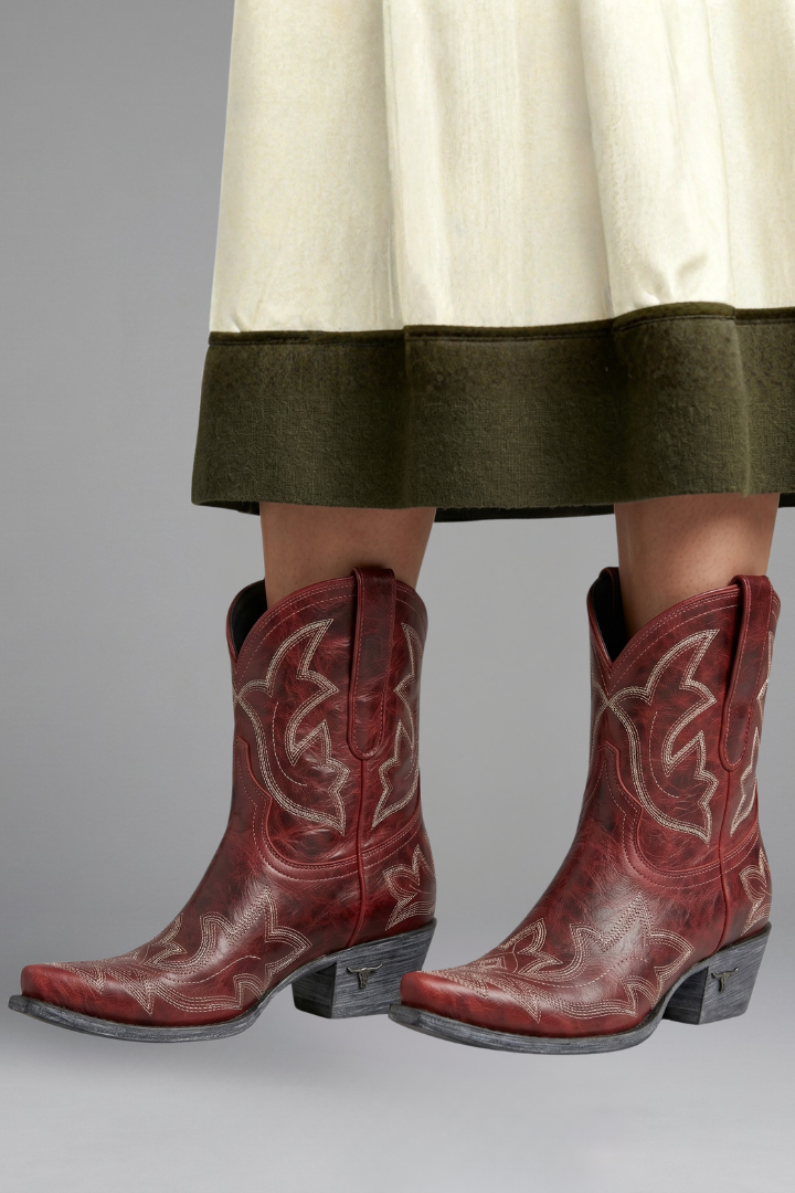 Embroidered cowgirl boots for women, angled three-quarter view