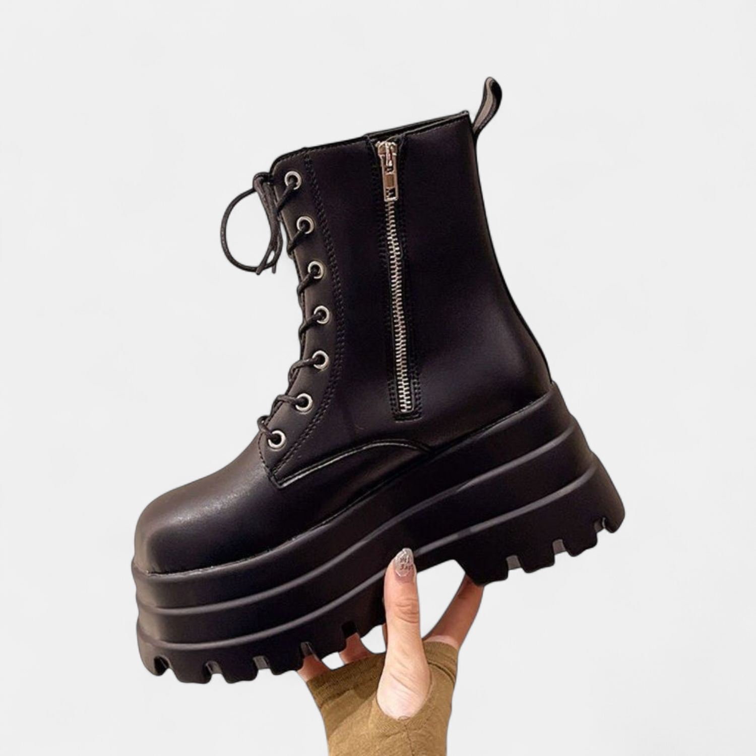 Inside side zipper on the platform combat boot